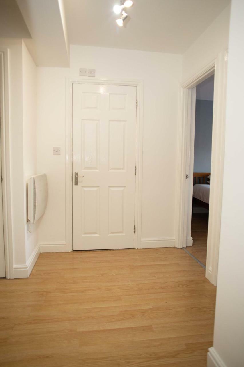 Quire Court Apartment Gloucester Exterior photo